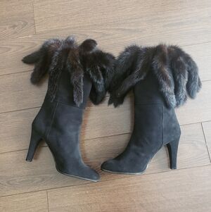 Andrew Geller Genuine Mink Fur Tail Suede Booties